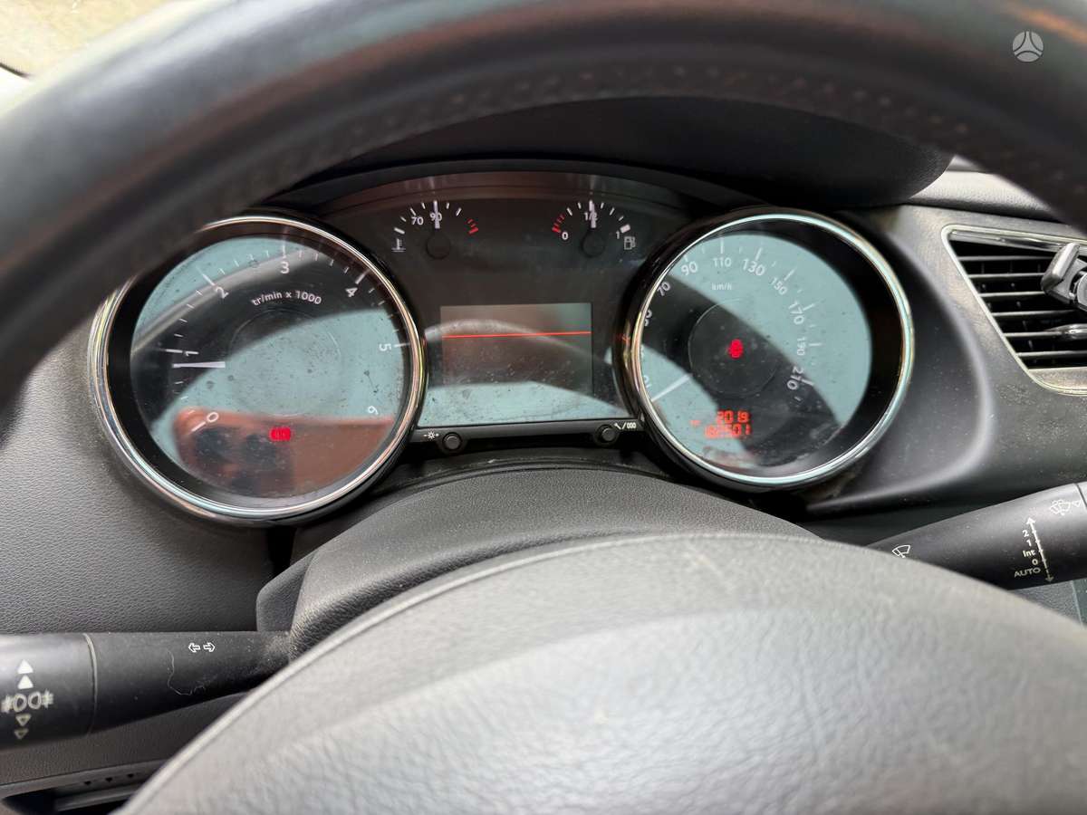 Peugeot 3008 - 12