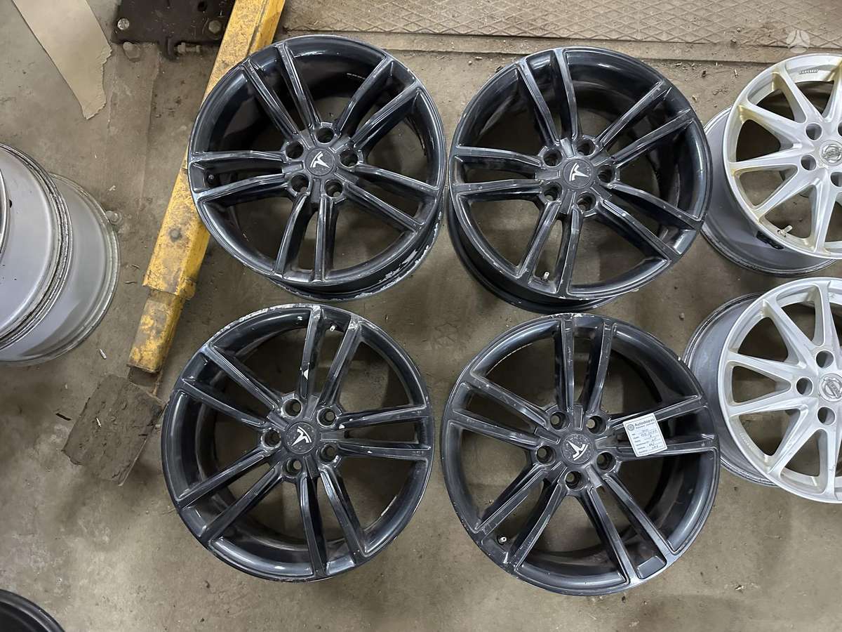 TESLA, lengvojo lydinio, R19