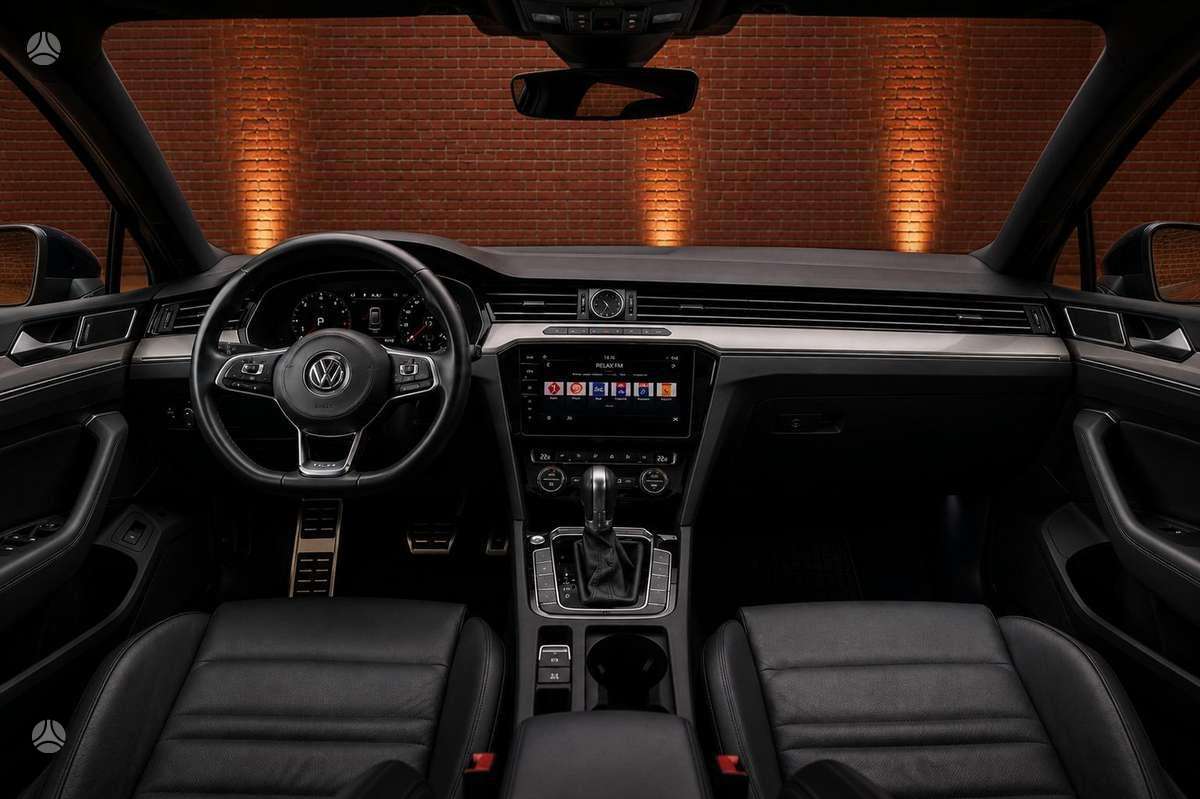 Volkswagen Passat - 11