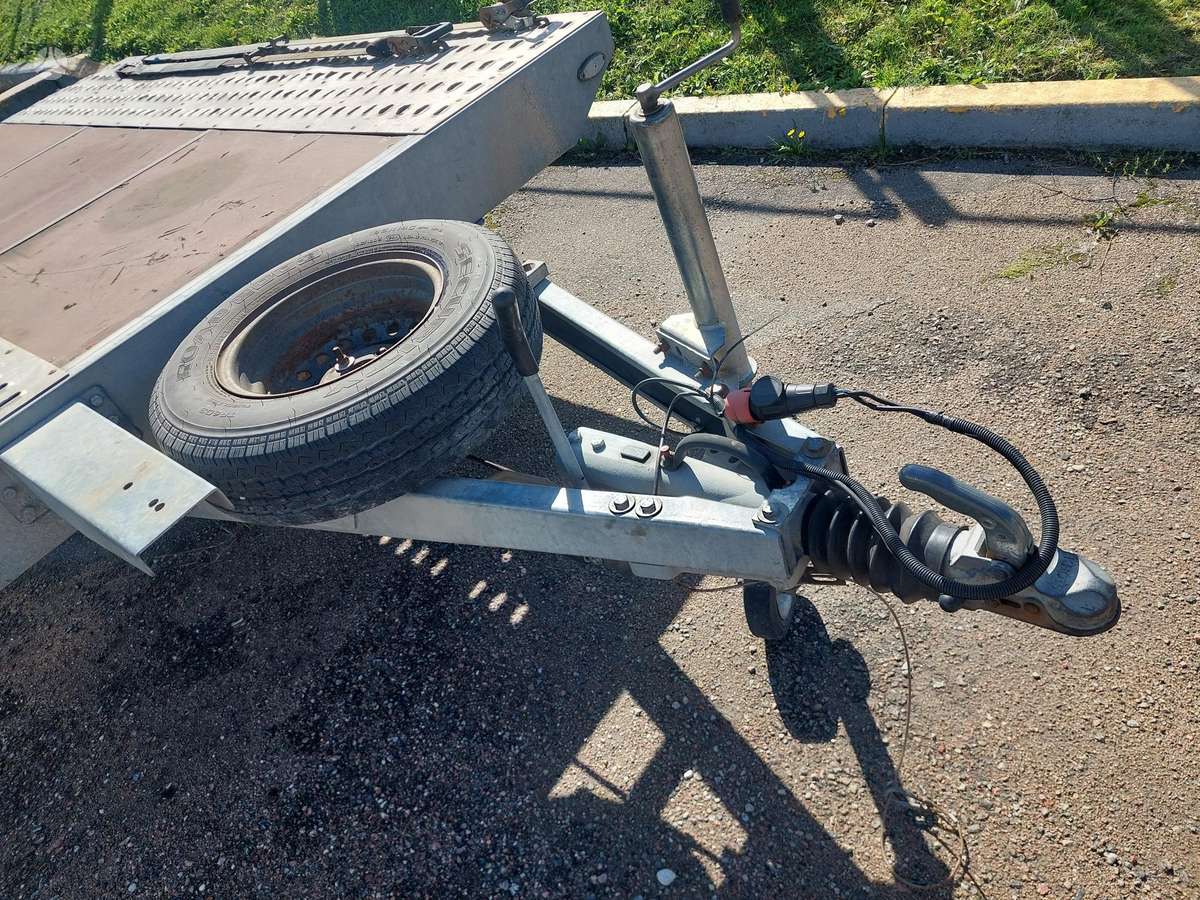 Niewiadow, automašīnas piekabes