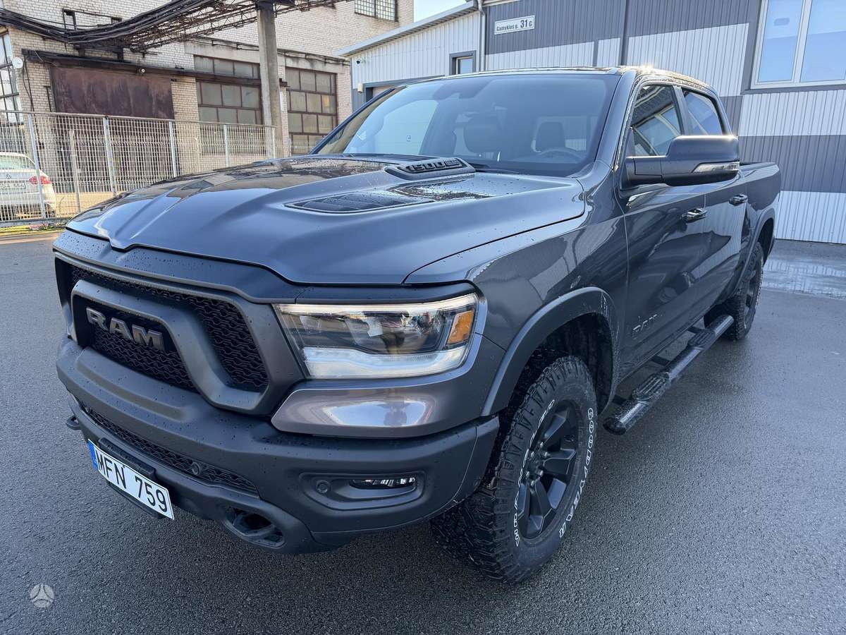 RAM 1500, 5.7 l., Пикап