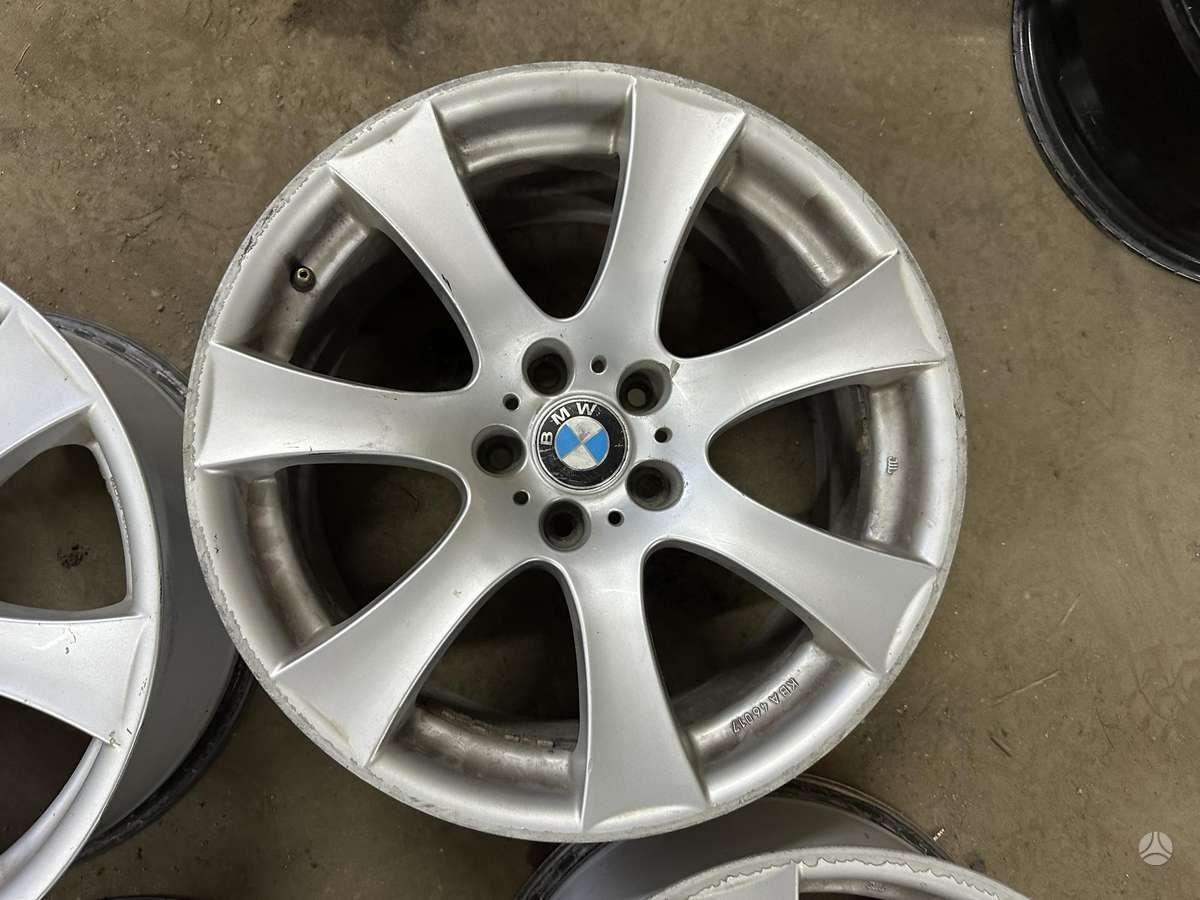 BMW, lengvojo lydinio, R18