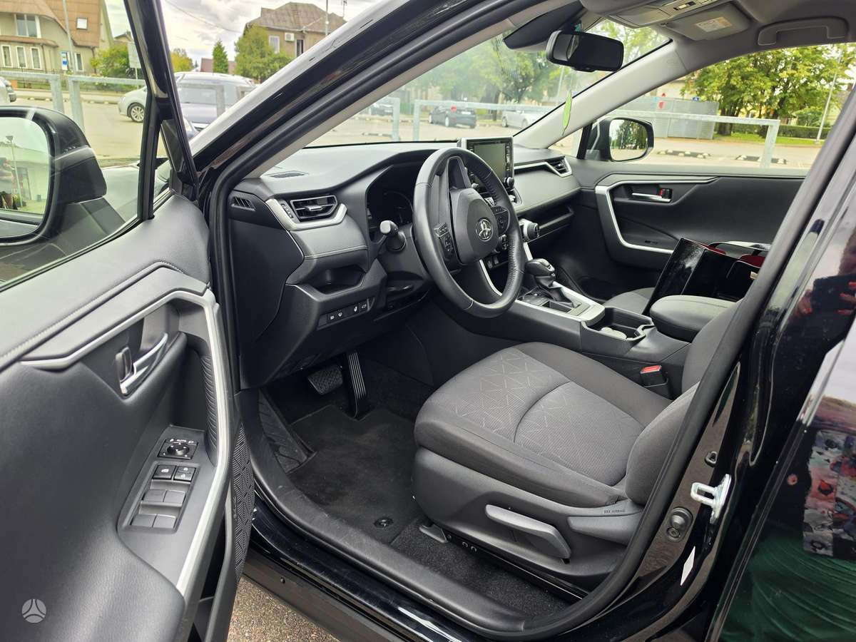 Toyota RAV4 - 4