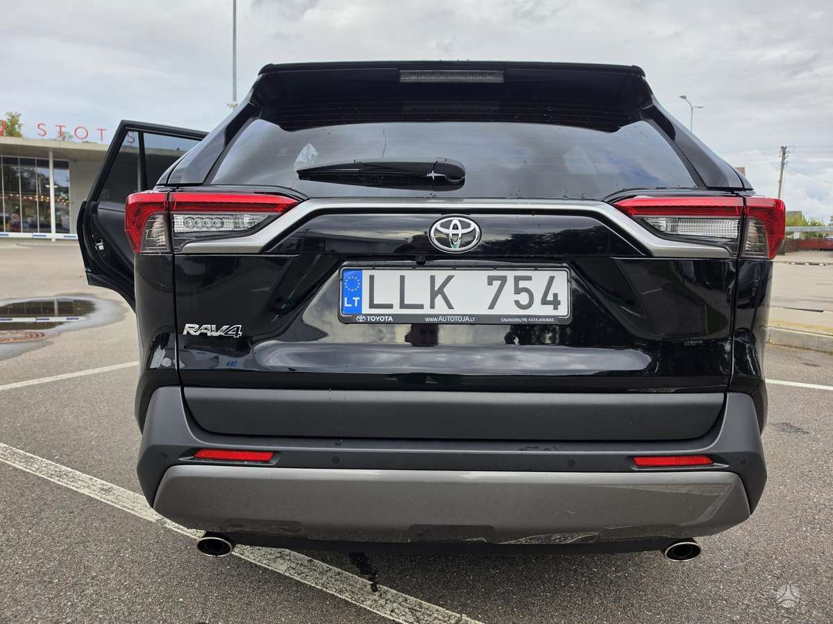 Toyota RAV4 - 12
