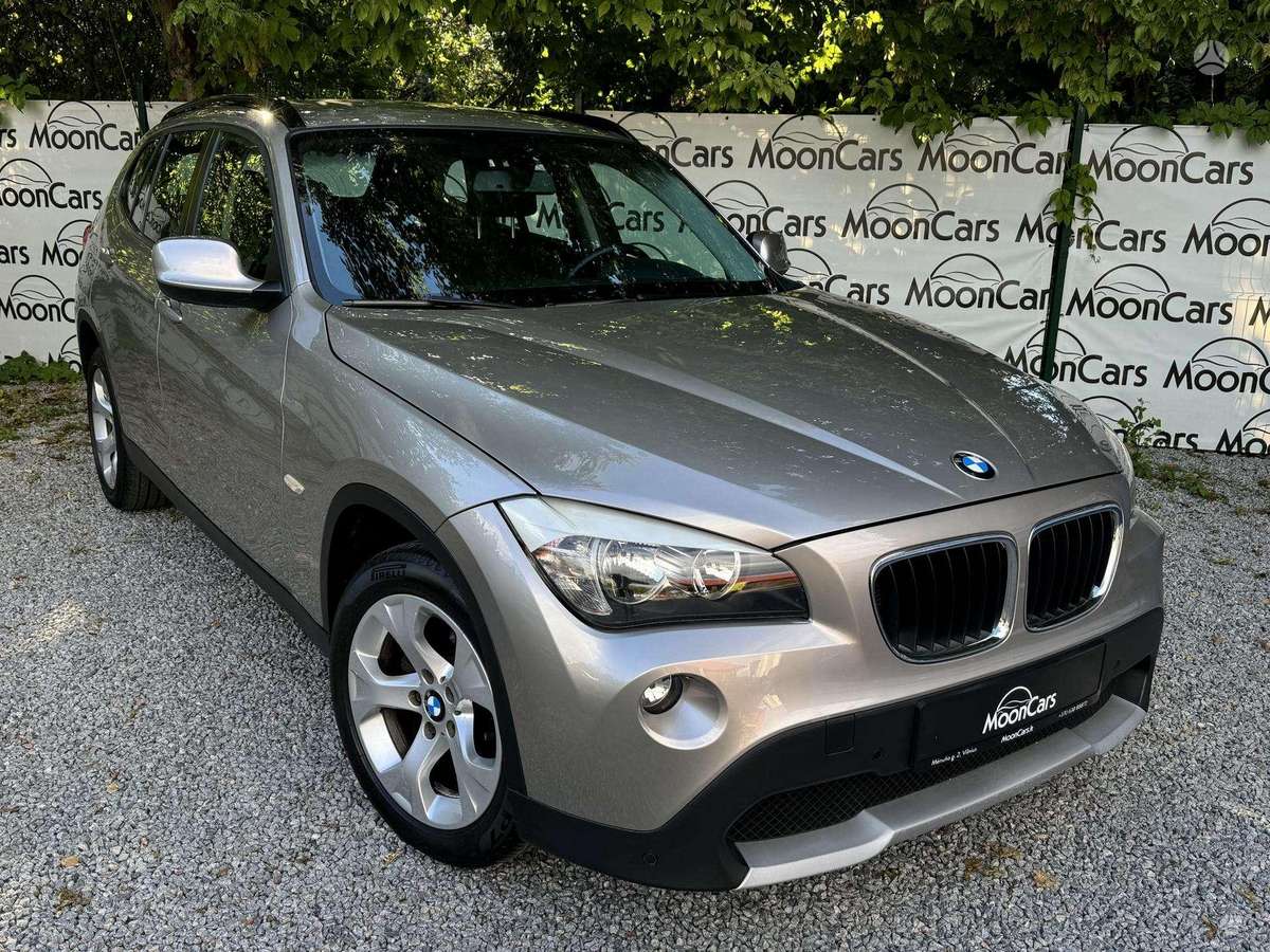 BMW X1, 2.0 l., Внедорожник / Кроссовер