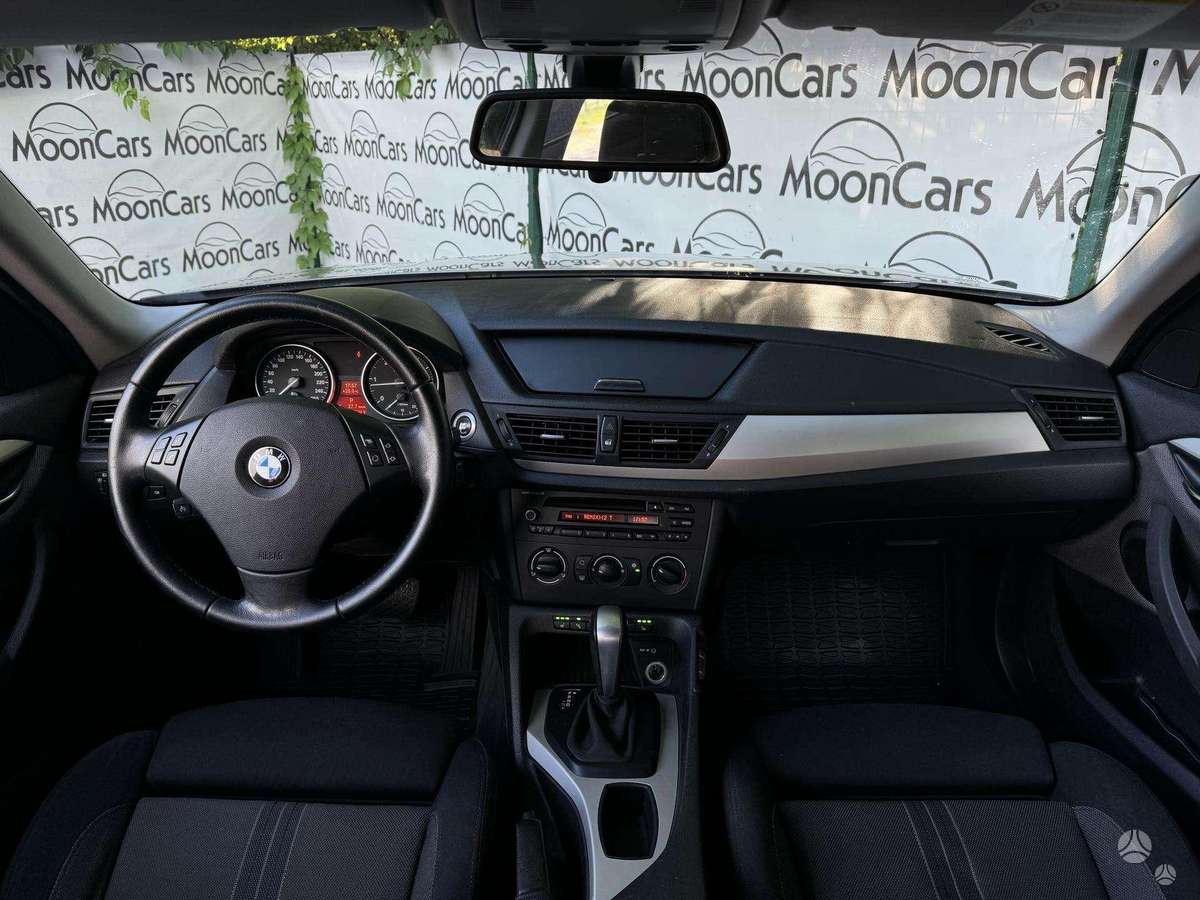 BMW X1, 2.0 l., Внедорожник / Кроссовер