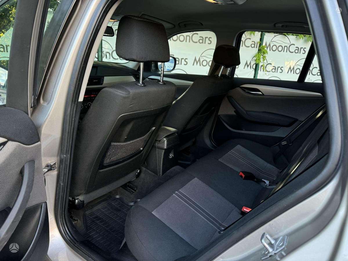 BMW X1, 2.0 l., Внедорожник / Кроссовер