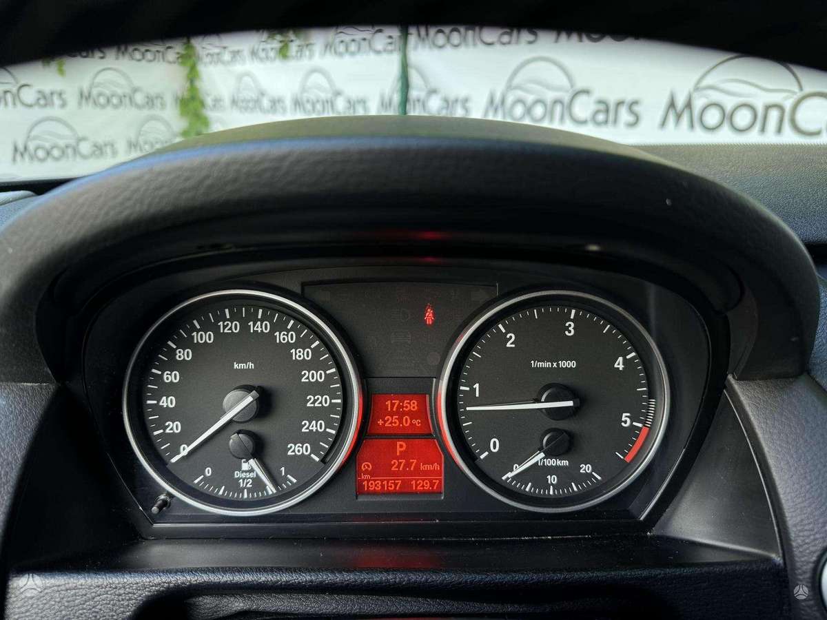 BMW X1, 2.0 l., Внедорожник / Кроссовер