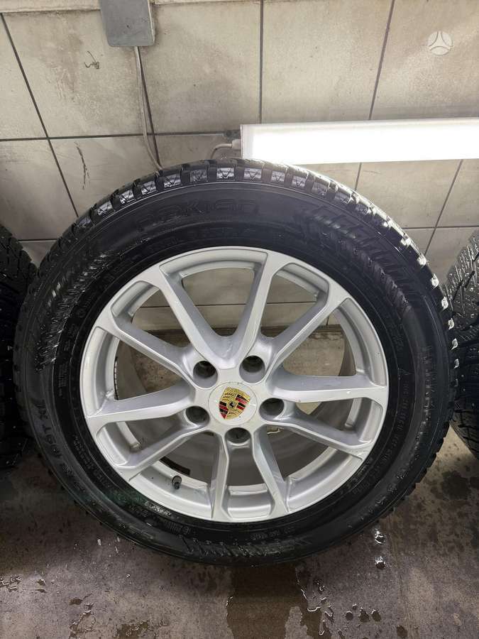 Porsche Cayenne, lengvojo lydinio, R18
