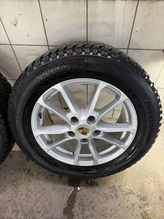 Porsche Cayenne, lengvojo lydinio, R18