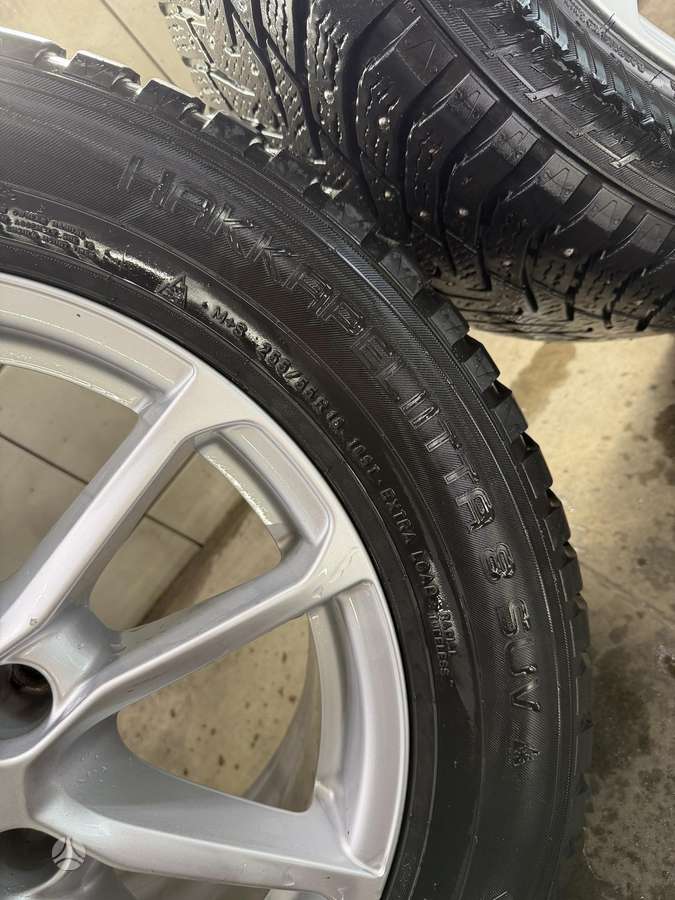 Porsche Cayenne, lengvojo lydinio, R18