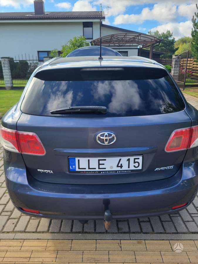 Toyota Avensis - 3