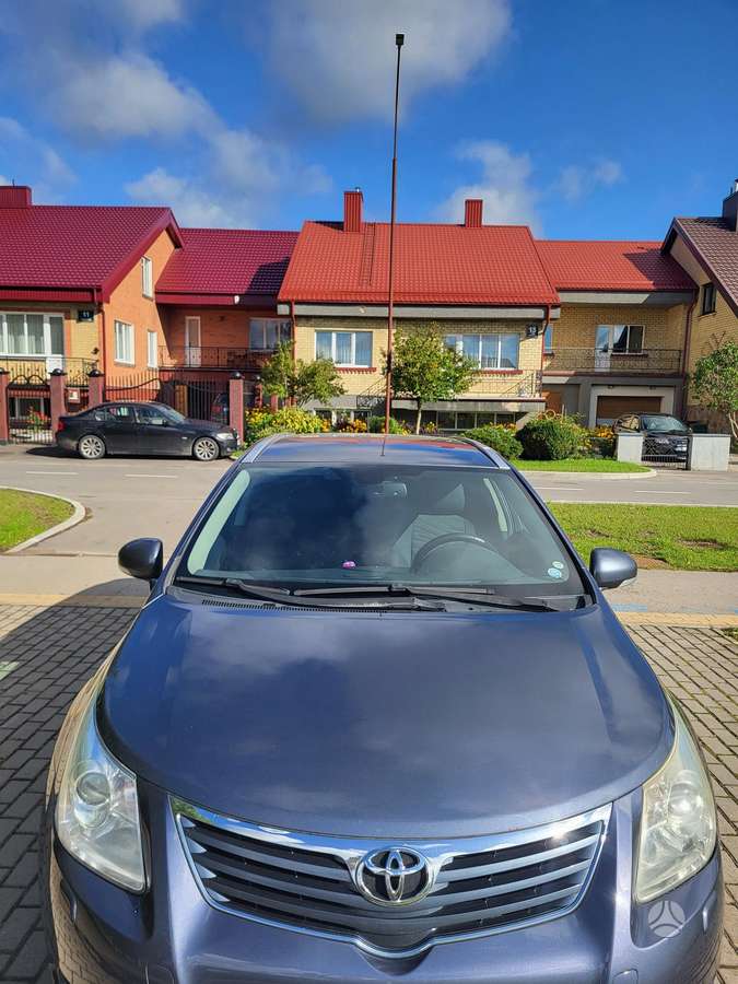Toyota Avensis - 5