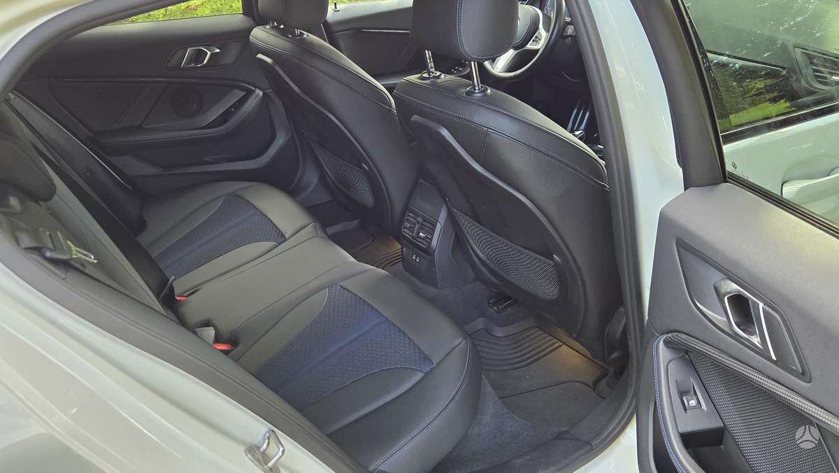 BMW 116, 1.5 l., hatchback