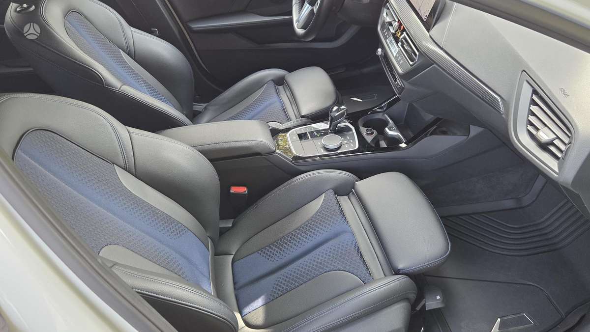 BMW 116, 1.5 l., hatchback