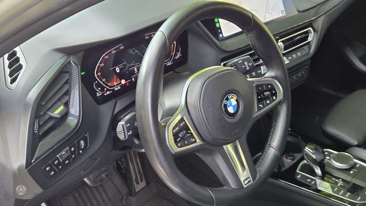 BMW 116, 1.5 l., hatchback