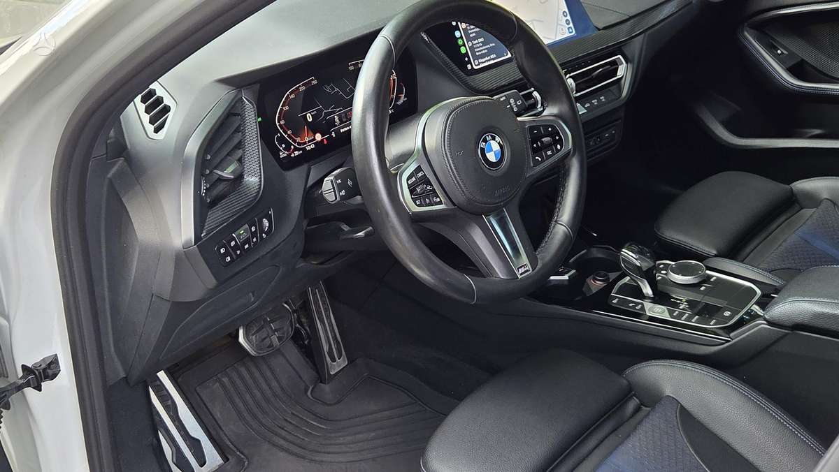 BMW 116, 1.5 l., hatchback