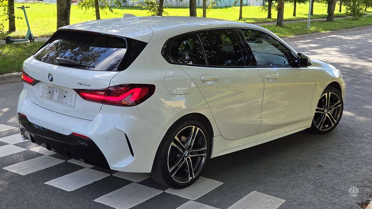 BMW 116, 1.5 l., hatchback