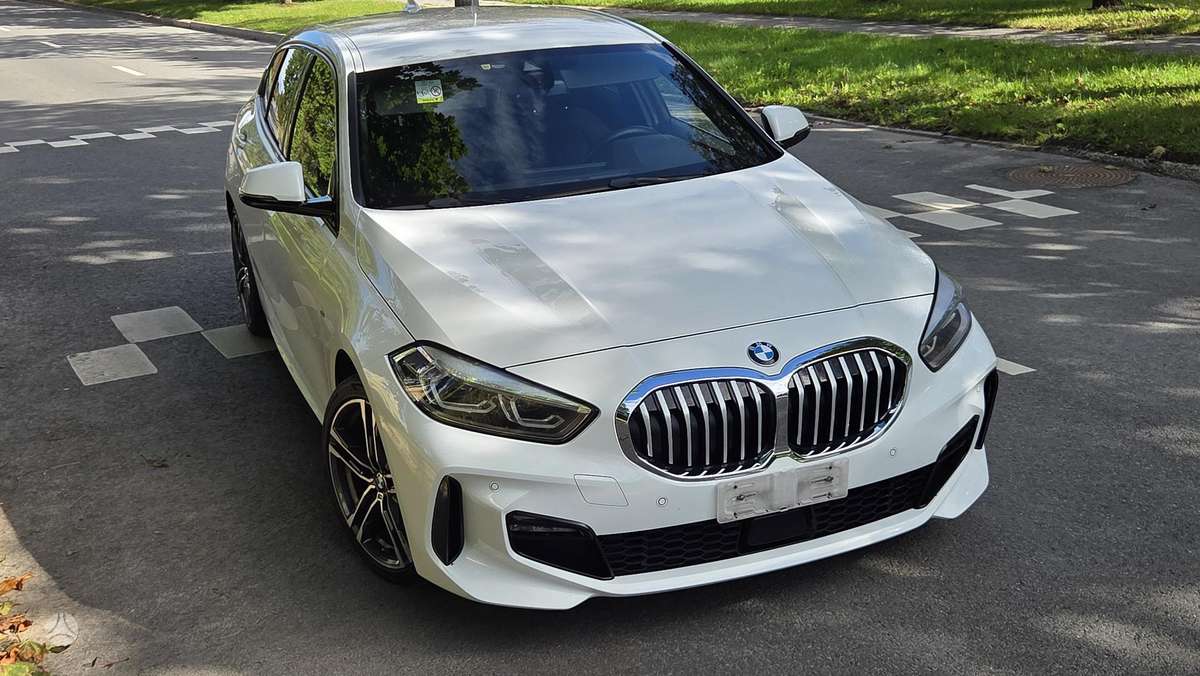 BMW 116, 1.5 l., Хэтчбек
