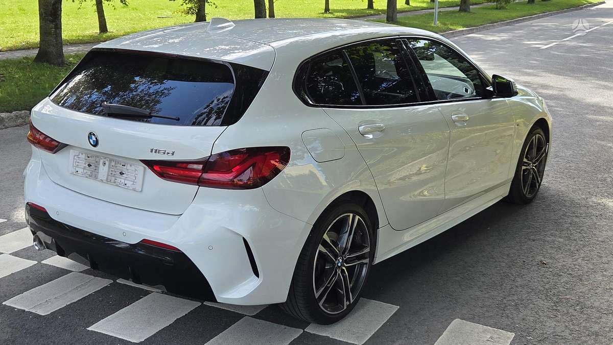BMW 116, 1.5 l., hatchback