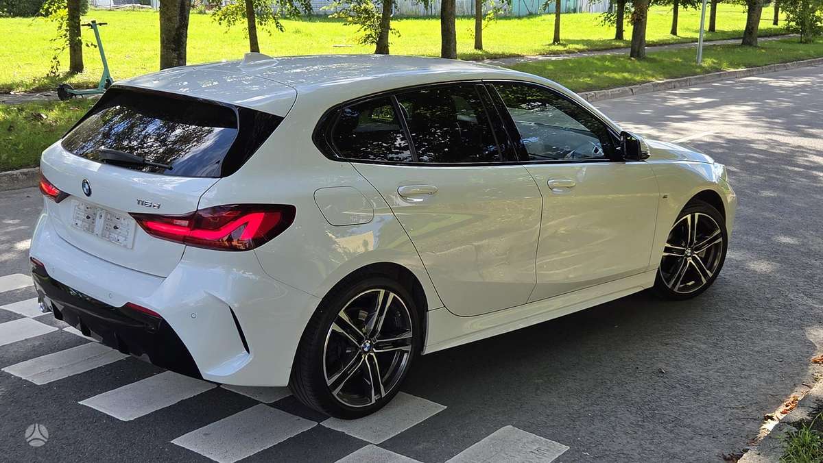 BMW 116, 1.5 l., hatchback