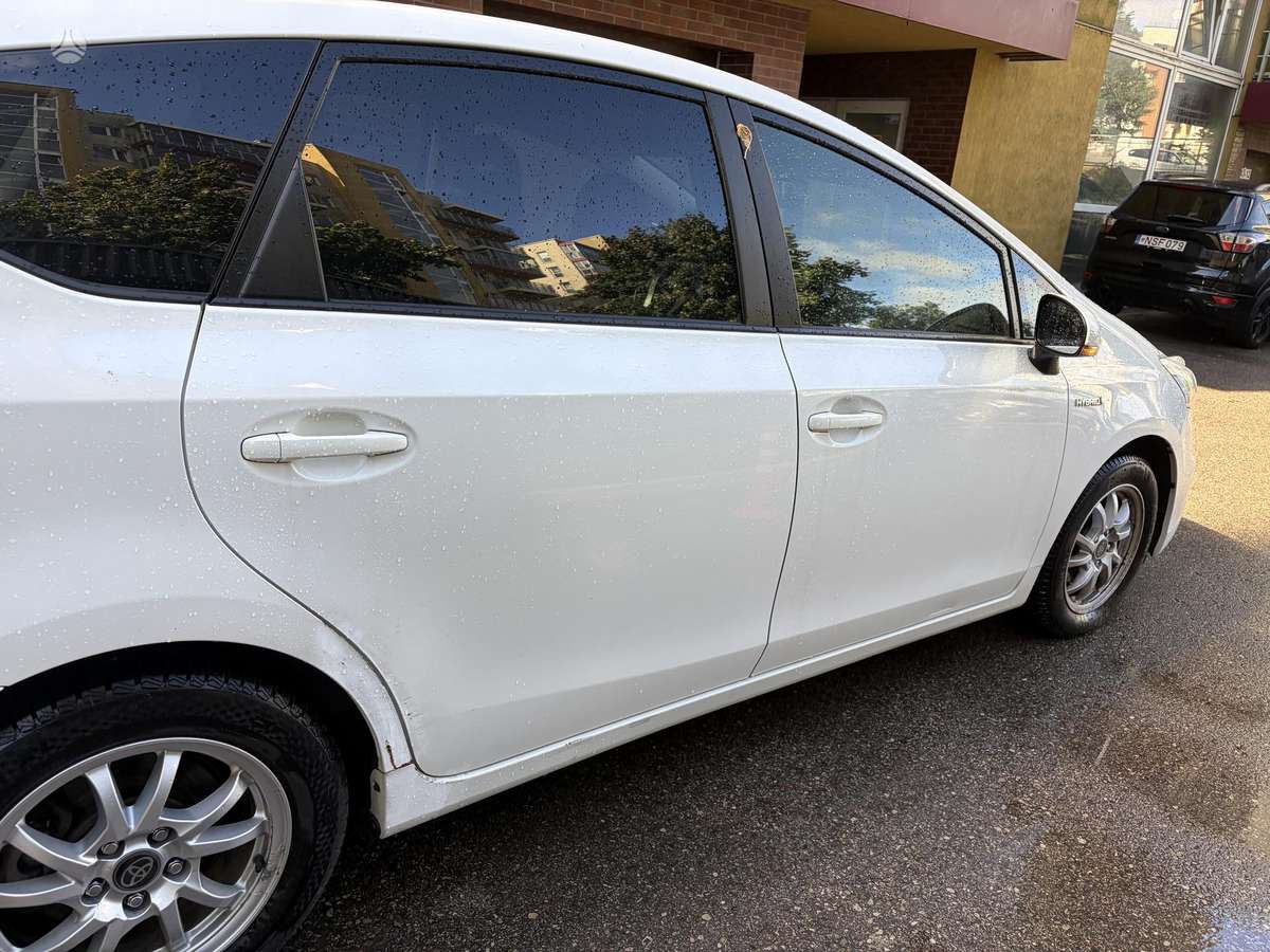 Toyota Prius+ - 5