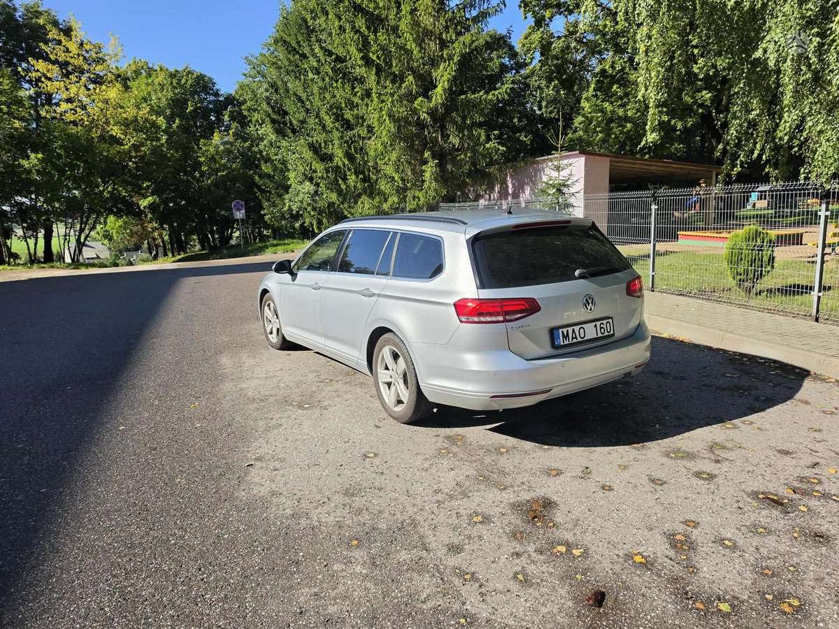 Volkswagen Passat - 5