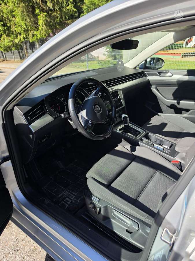 Volkswagen Passat - 7