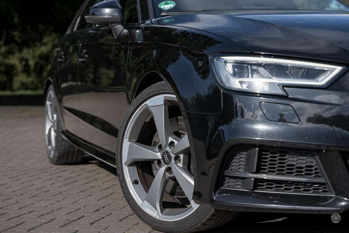 Audi S3, 2.0 l., hatchback