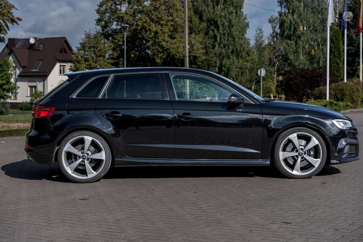 Audi S3, 2.0 l., hatchback