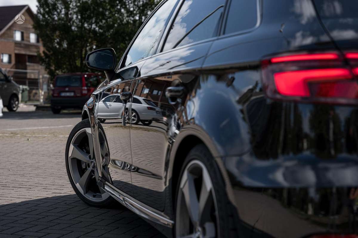 Audi S3, 2.0 l., Хэтчбек