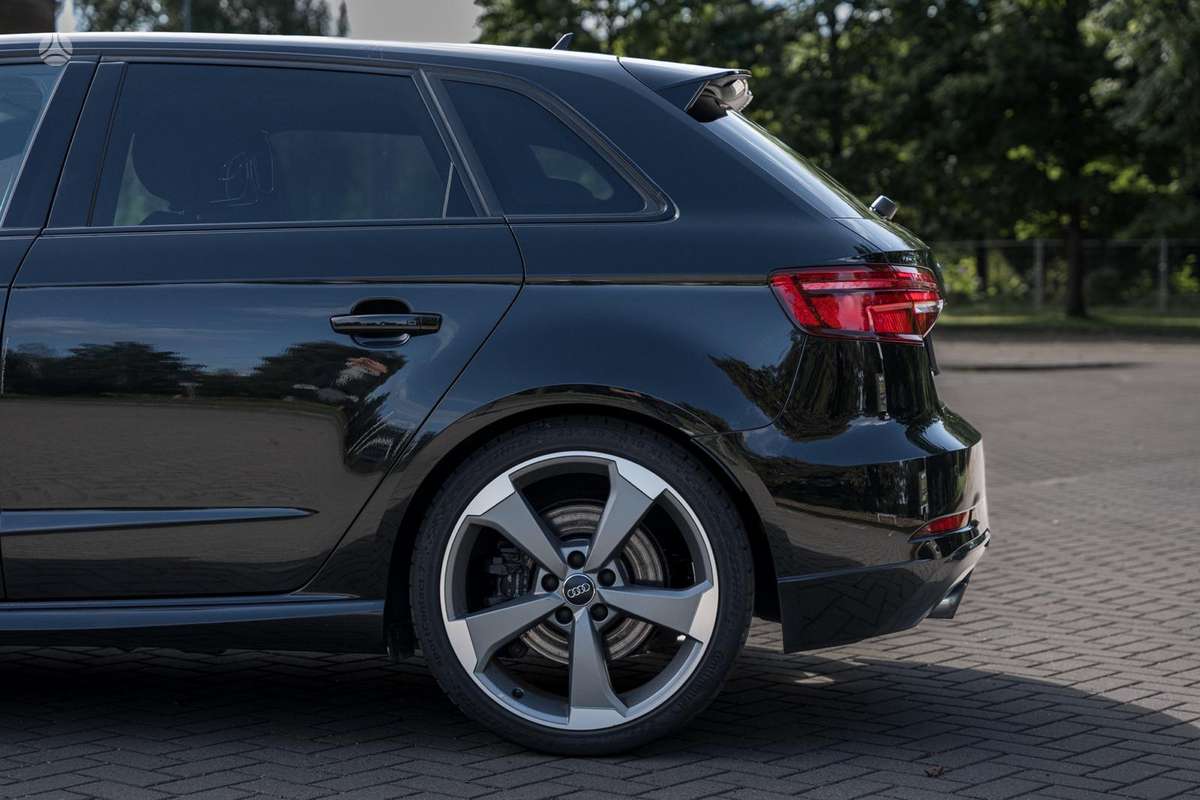 Audi S3, 2.0 l., Хэтчбек