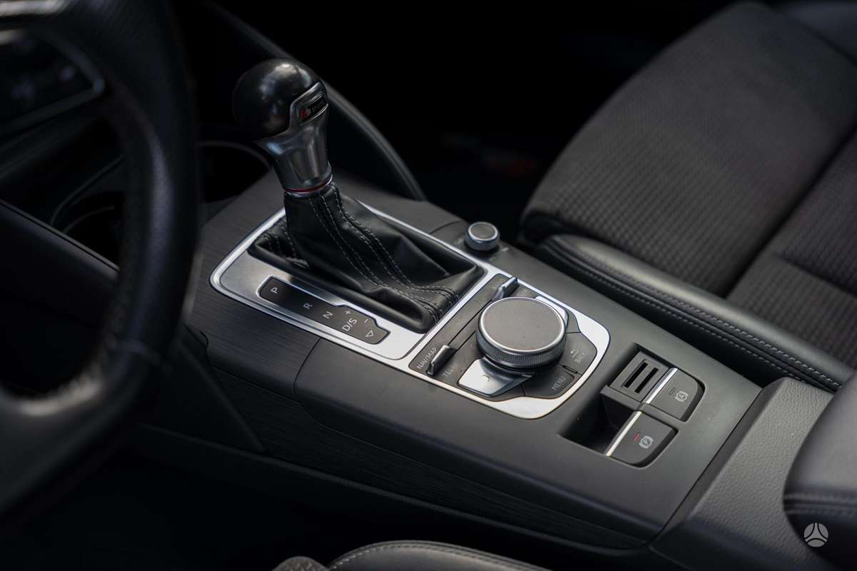 Audi S3, 2.0 l., hatchback