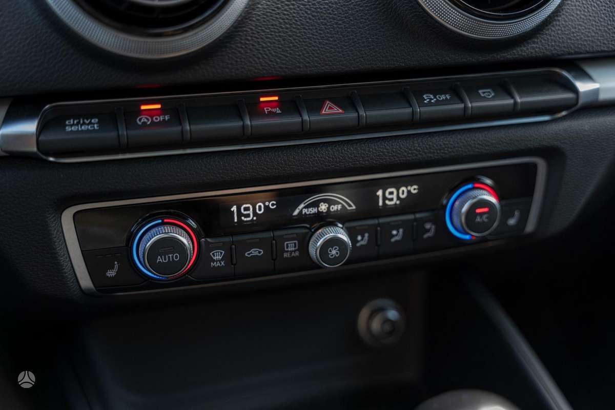 Audi S3, 2.0 l., Хэтчбек