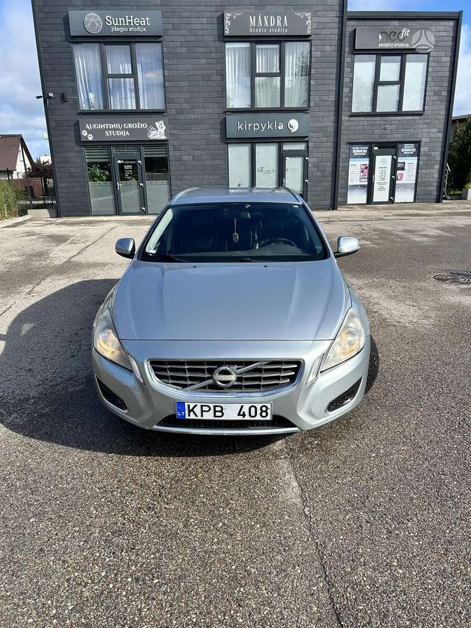 Volvo V60 - 2