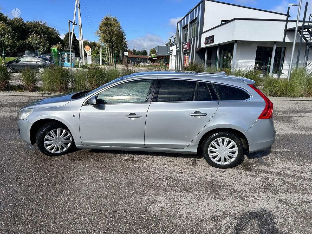 Volvo V60 - 8