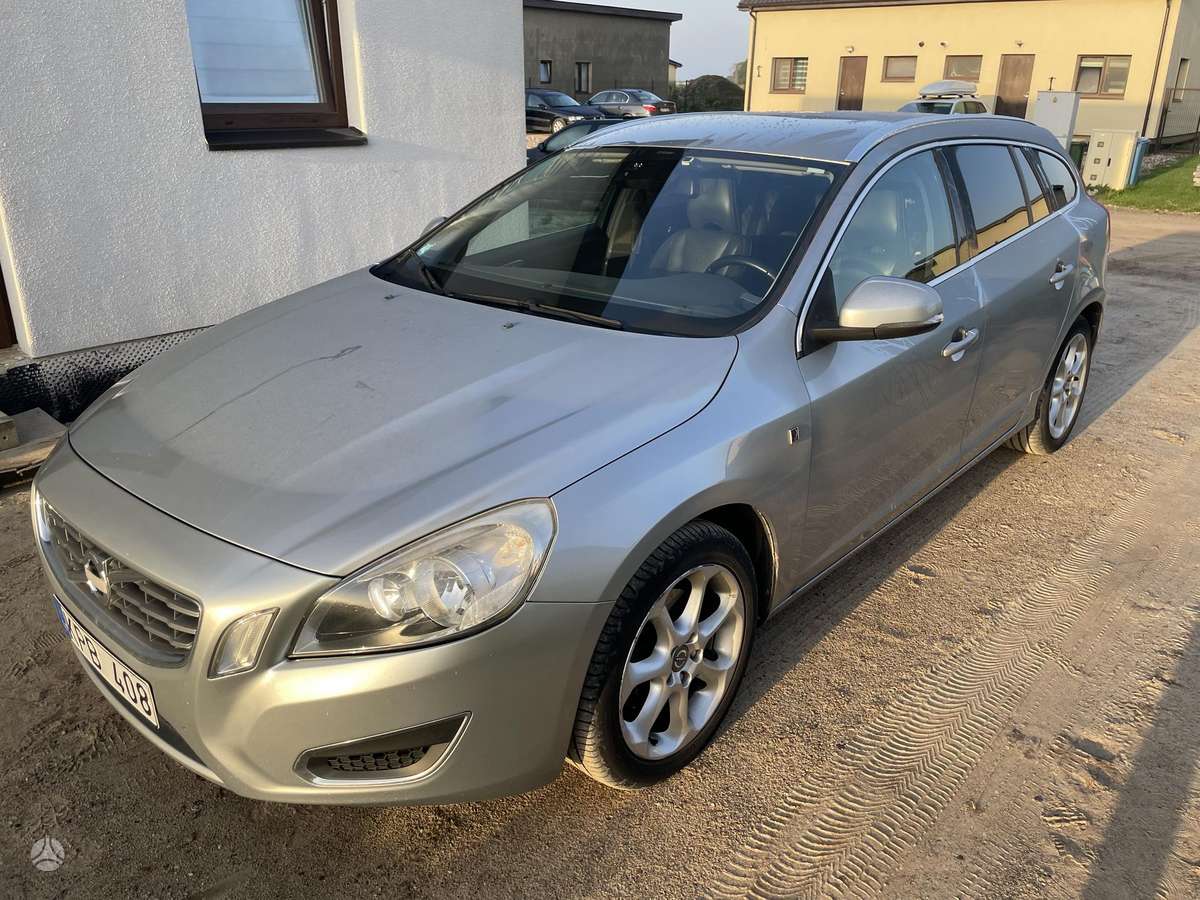 Volvo V60, 2.0 l., Универсал