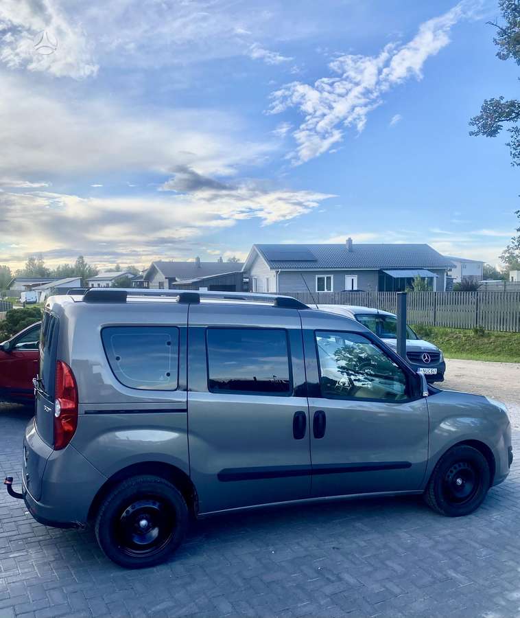 Opel Combo, 1.6 l., Минивэн