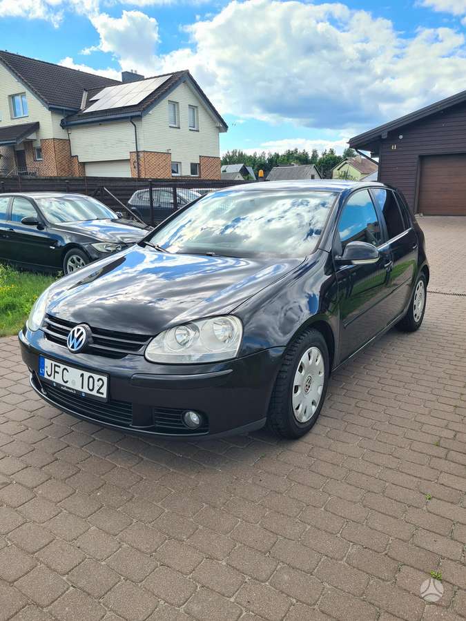 Volkswagen Golf - 2