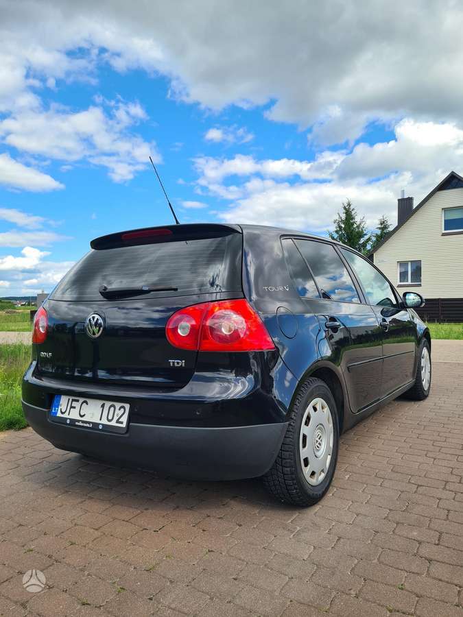 Volkswagen Golf - 4