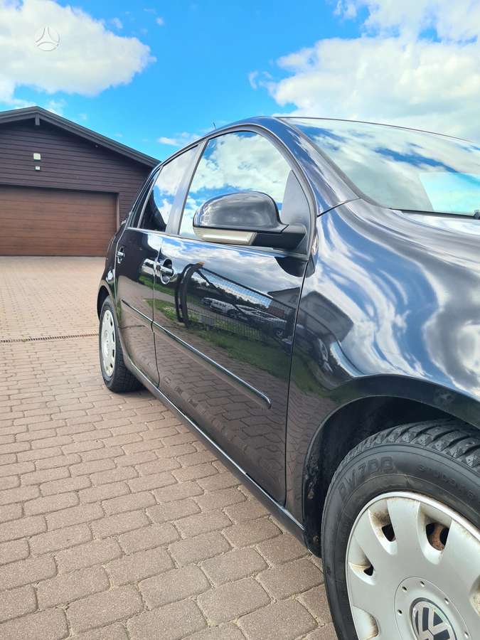 Volkswagen Golf - 10