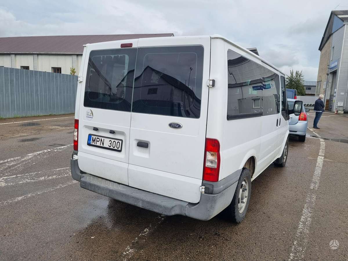 Ford Transit - 9