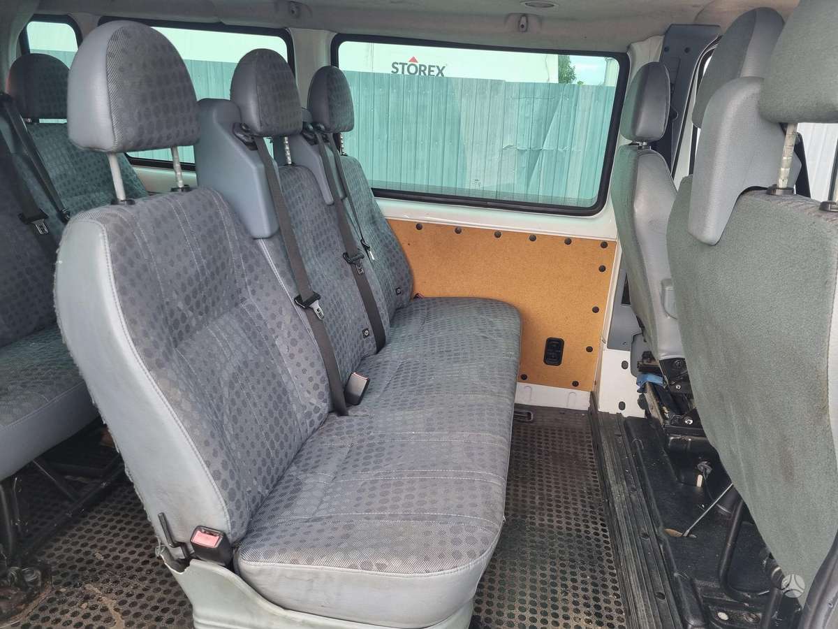 Ford Transit - 12
