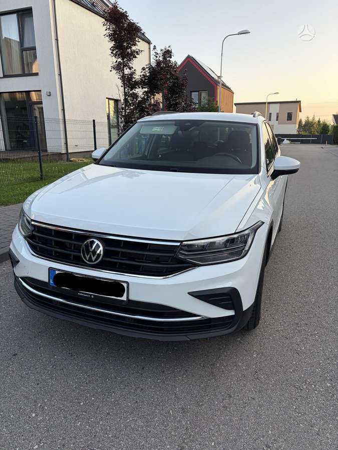 Volkswagen Tiguan - 3
