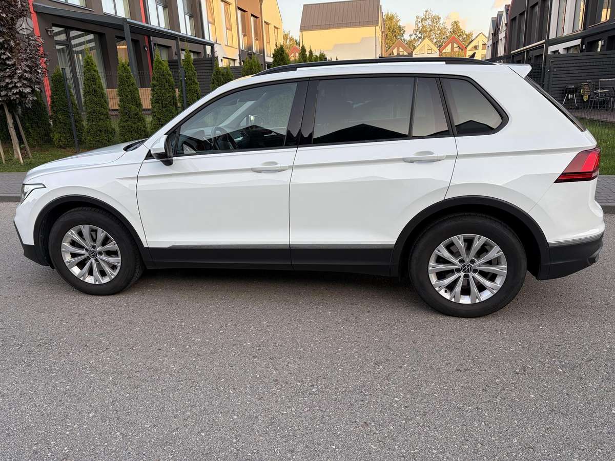 Volkswagen Tiguan - 4