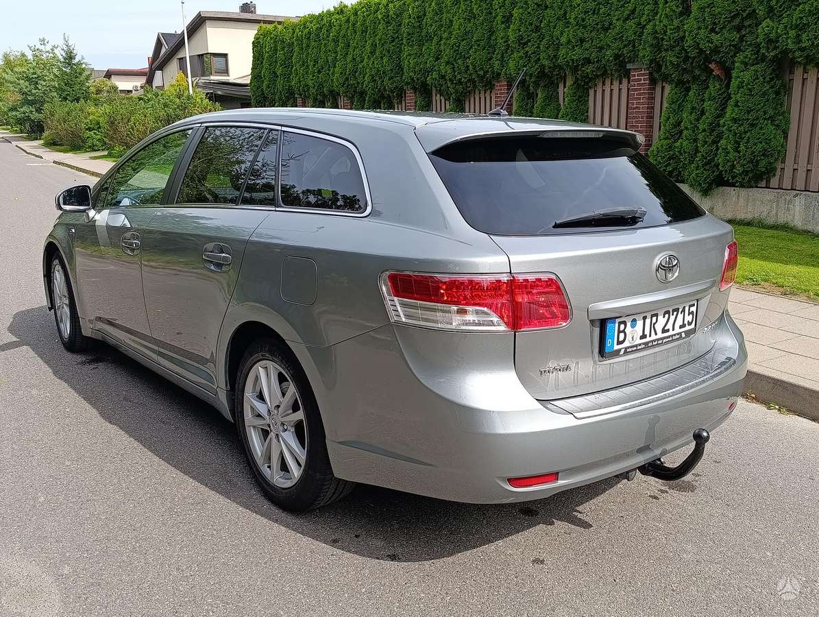Toyota Avensis, 2.2 l., Универсал