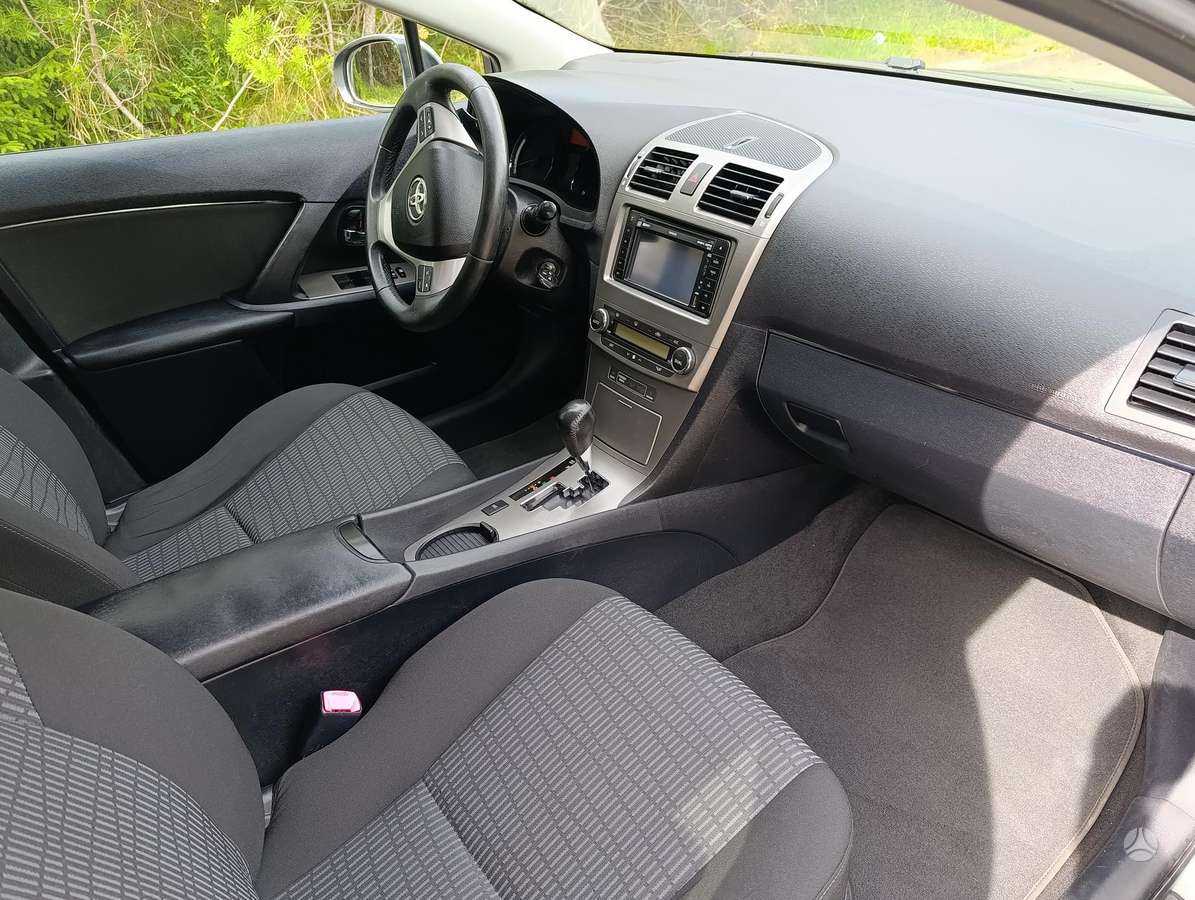 Toyota Avensis, 2.2 l., Универсал