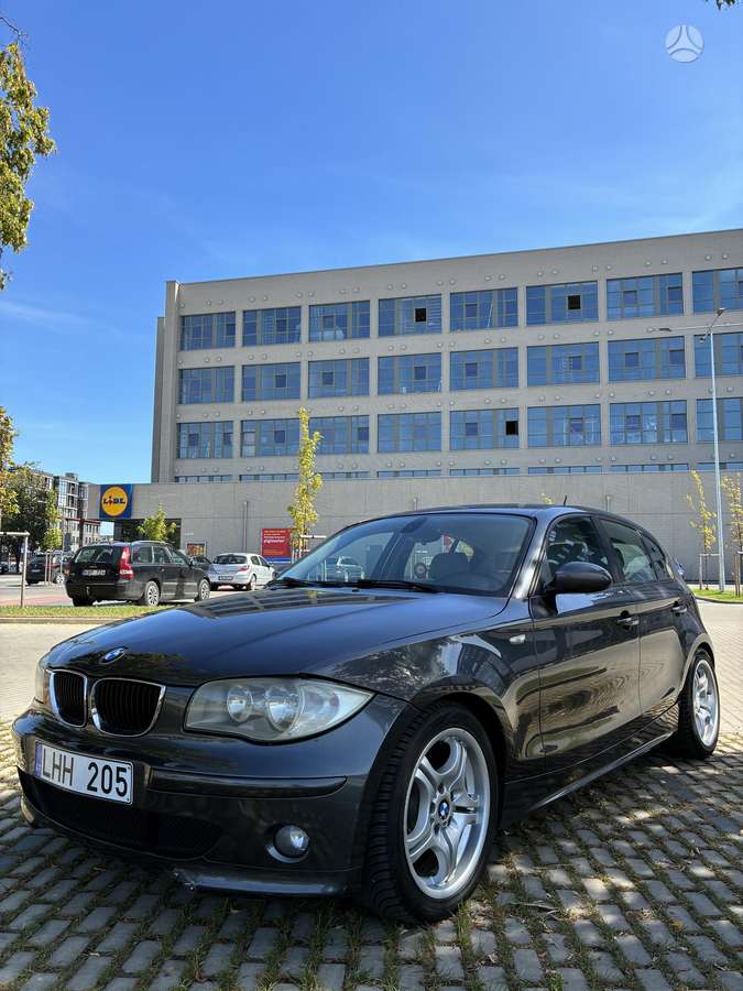 BMW 120, 2.0 l., Хэтчбек