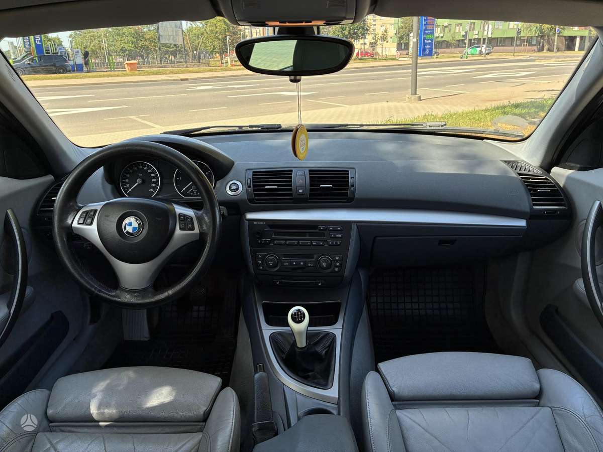 BMW 120, 2.0 l., Хэтчбек