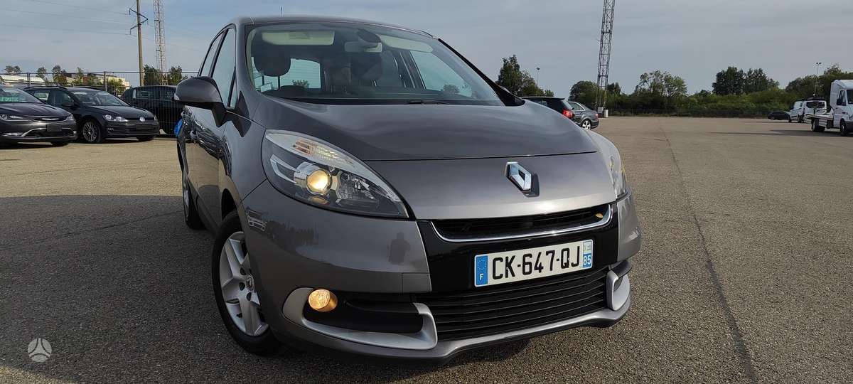 Renault Scenic - 1